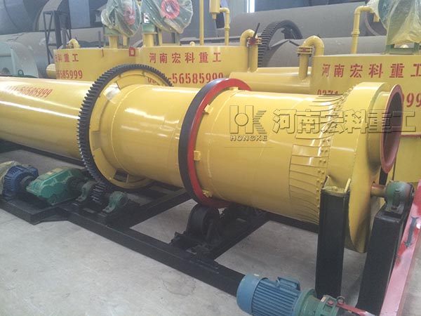  山東的客戶，您采購的0.8x6m雞糞烘干機(jī)已發(fā)出